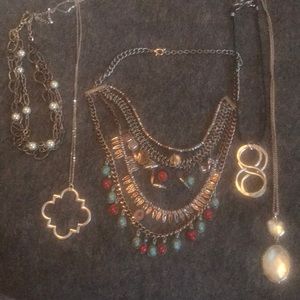 Lot of 5 necklaces